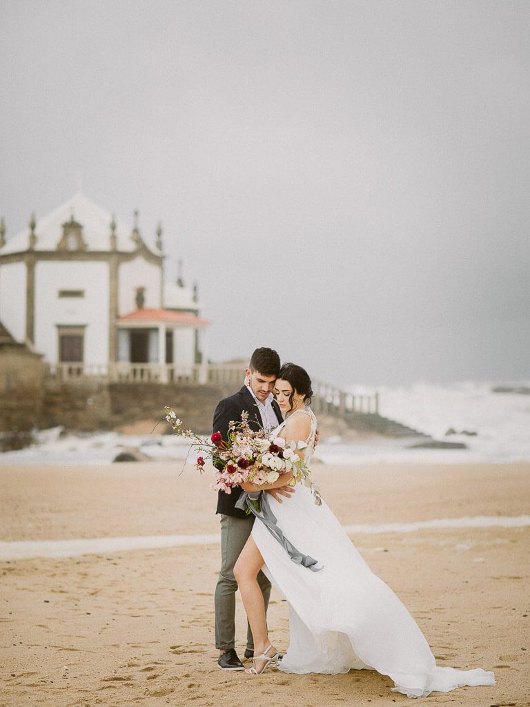 Bride and Groom at the beach - wedding photographer porto