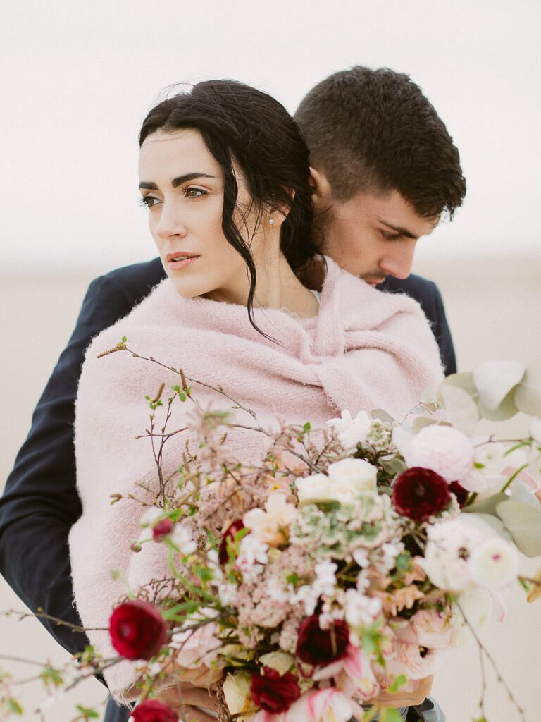 Brautpaar am Strand - Hochzeitsfotograf Porto