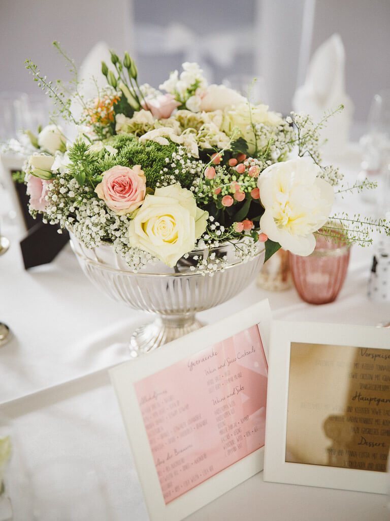 Romantische Blumendekoration - Hochzeit Würzburg