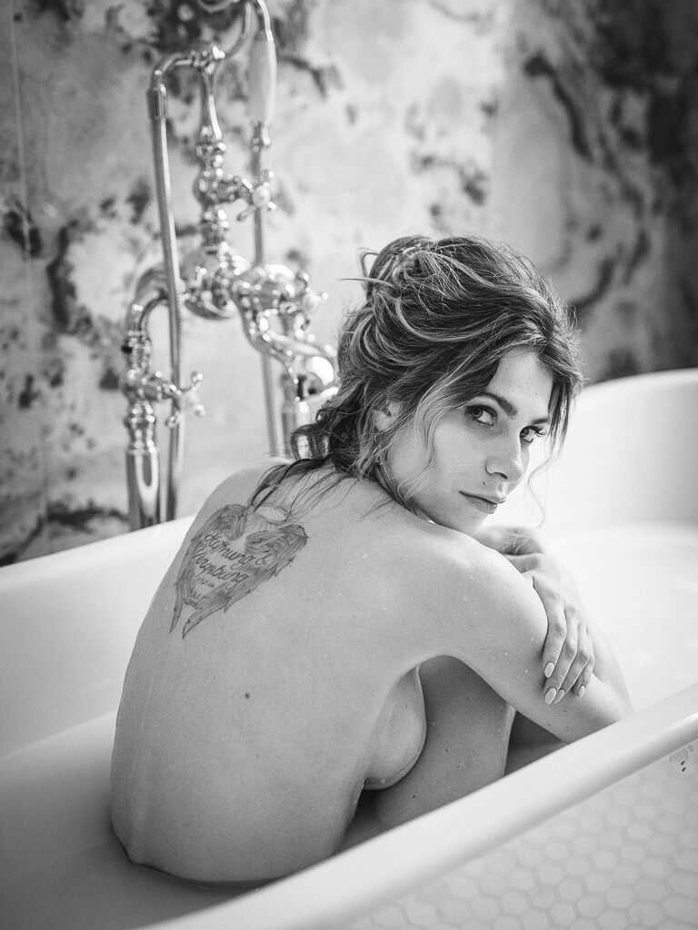 Magdalena in der Badewanne - Boudoir Shoot Leipzig