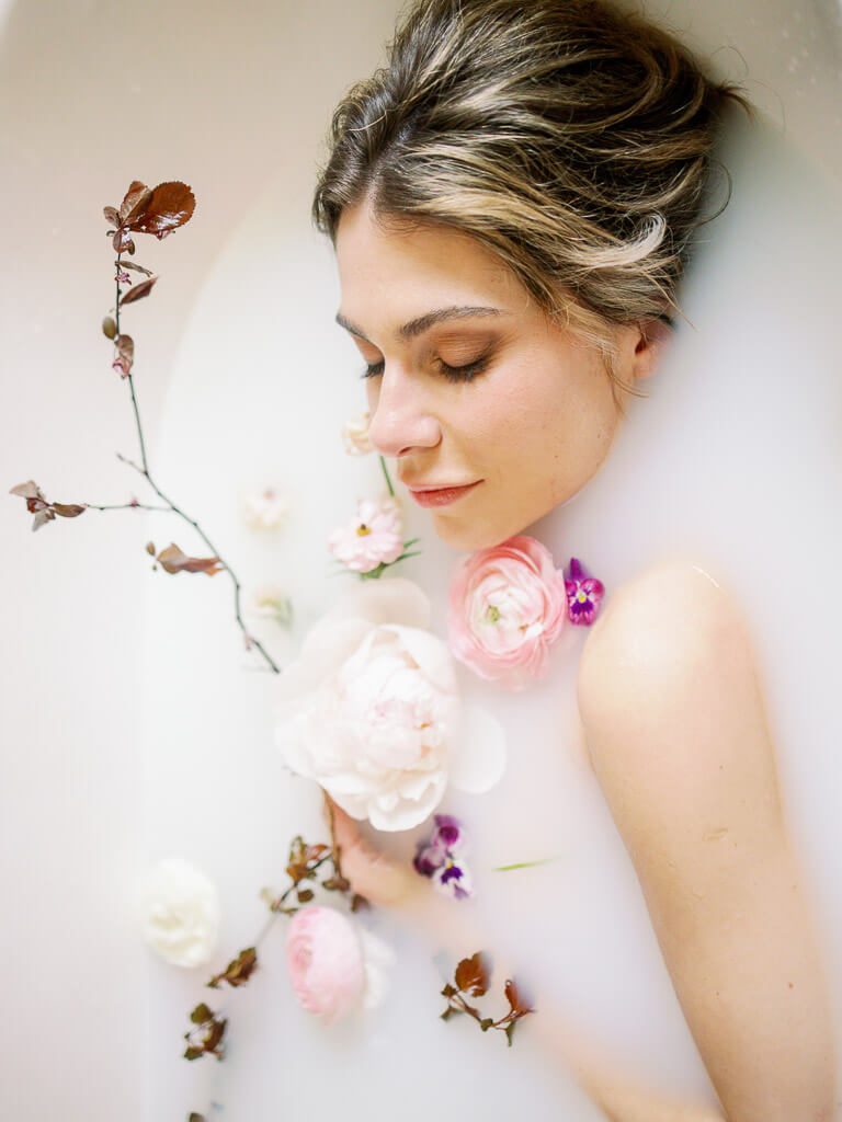 Verträumtes Boudoir Shoot in der Badewanne
