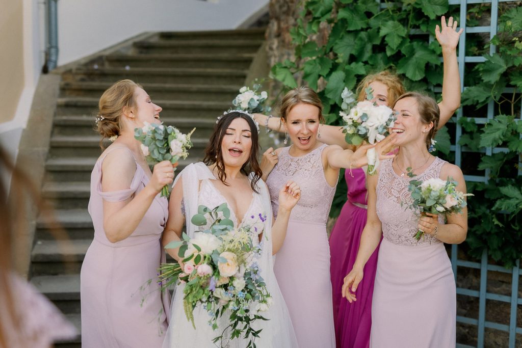 Braut mit Brautjungfern, Schloss Wackerbarth Hochzeit