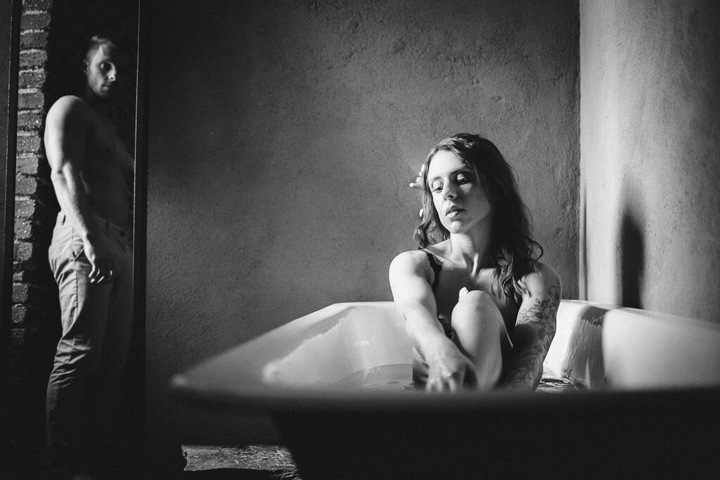 Boudoir Posen in der Badewanne - Fotografin Mila Flad