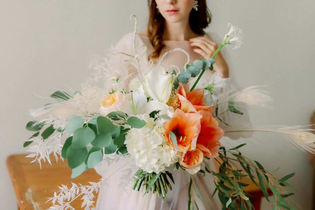 Boudoir Shooting in Peach & Mint - Fine Art Boudoir