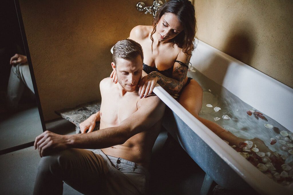 Boudoir Posen in der Badewanne - Couple Boudoir