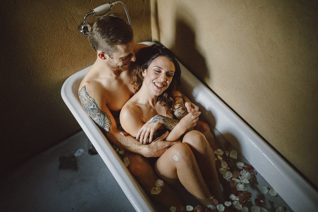 Boudoir Posen in der Badewanne - Couple Boudoir