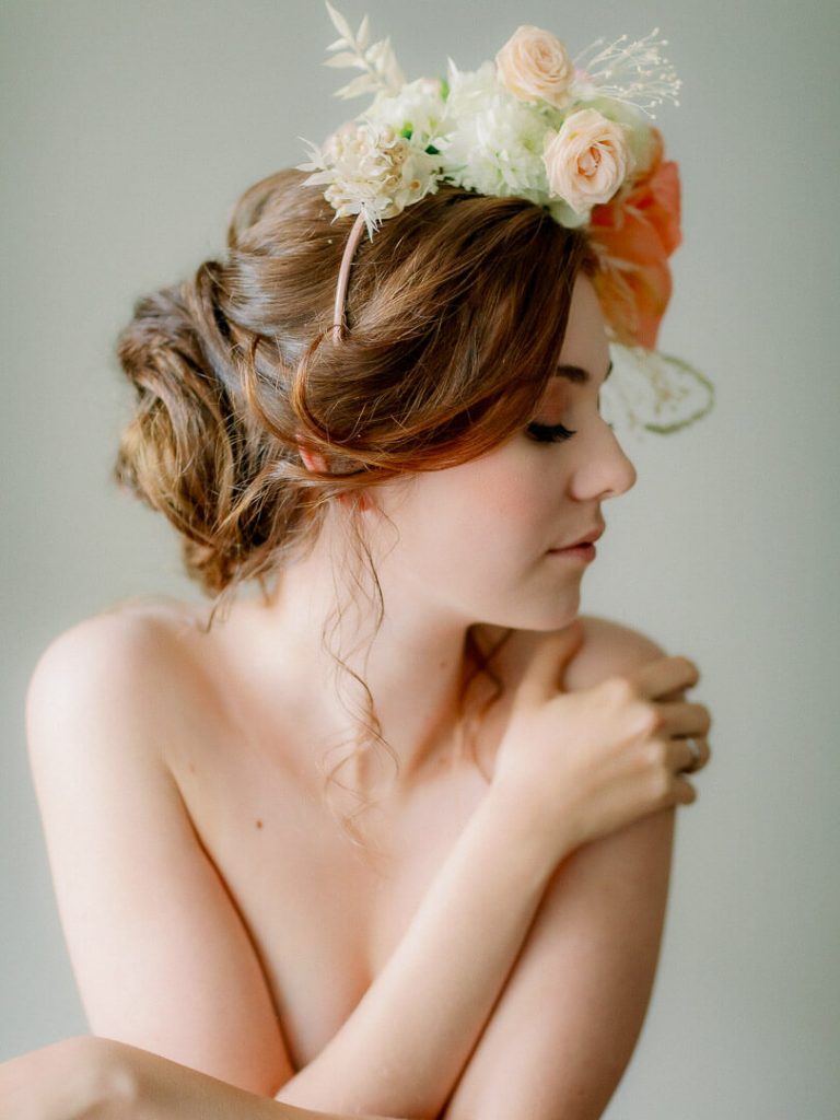 Boudoir Shooting in Peach & Mint - Fine Art Boudoir