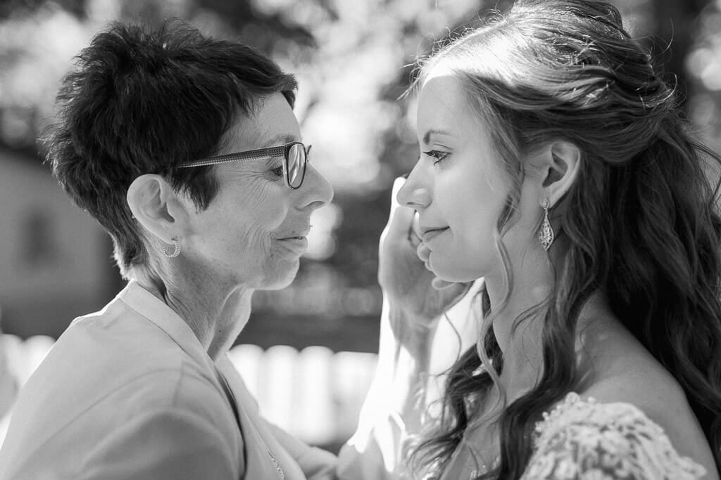 Braut und ihre Mutter - Hochzeit Schloss Machern