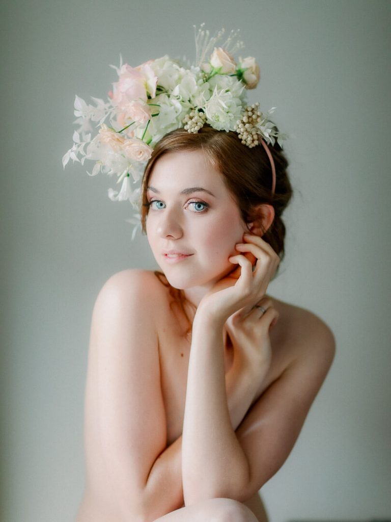 Blüten im Haar - Fine Art Boudoir