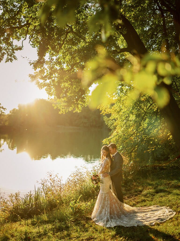 Hochzeitsshooting im Garten von Schloss Machern